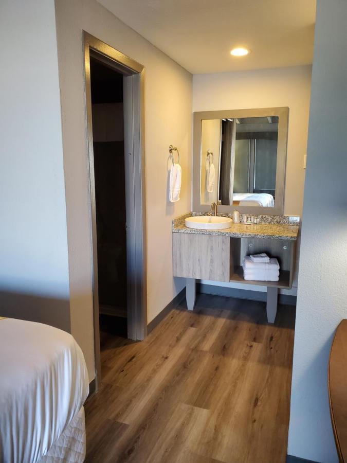 Happy Bay Hotel Bay City Bagian luar foto